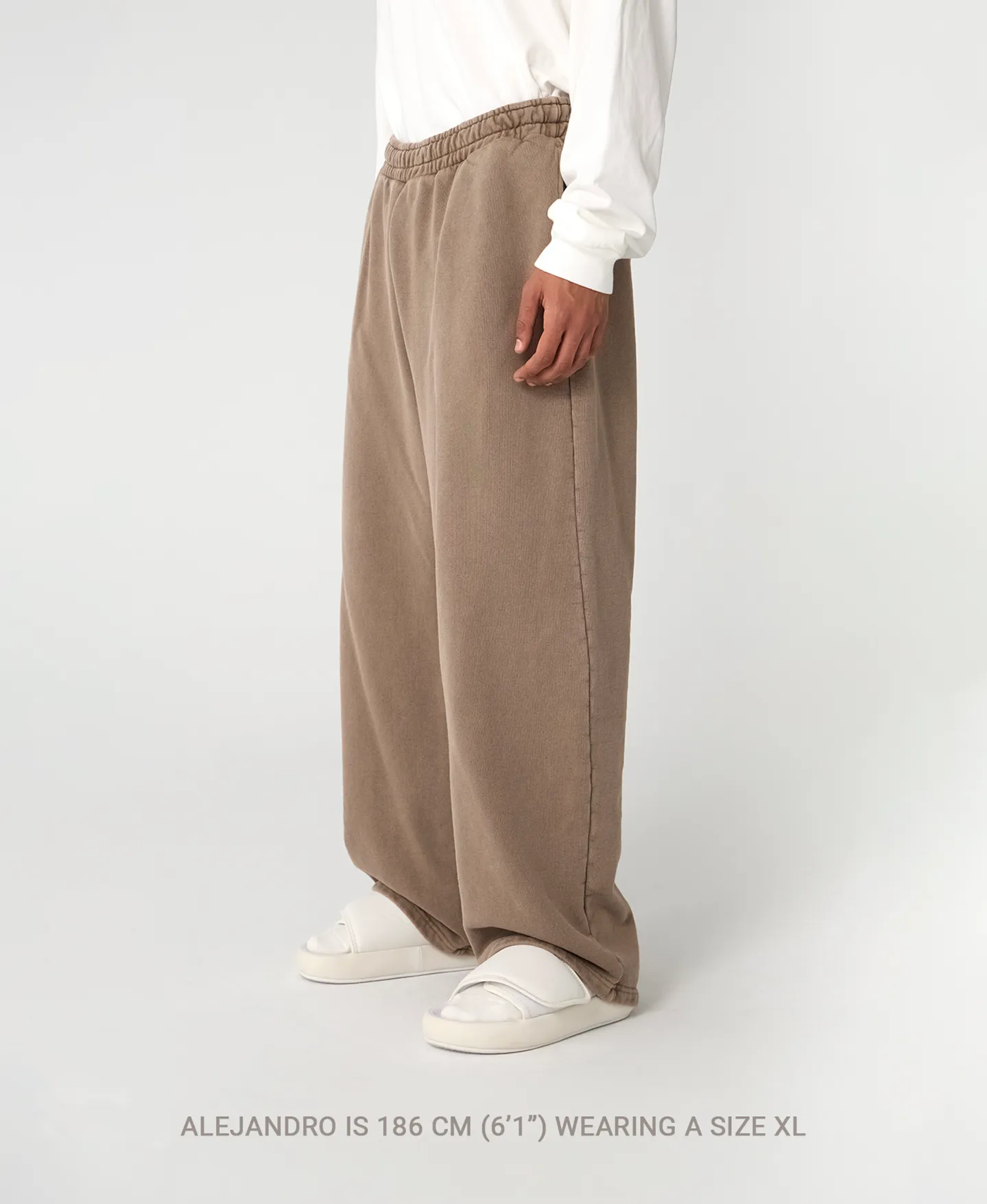 600 GSM 'Ash Gray' Straight-leg Pants