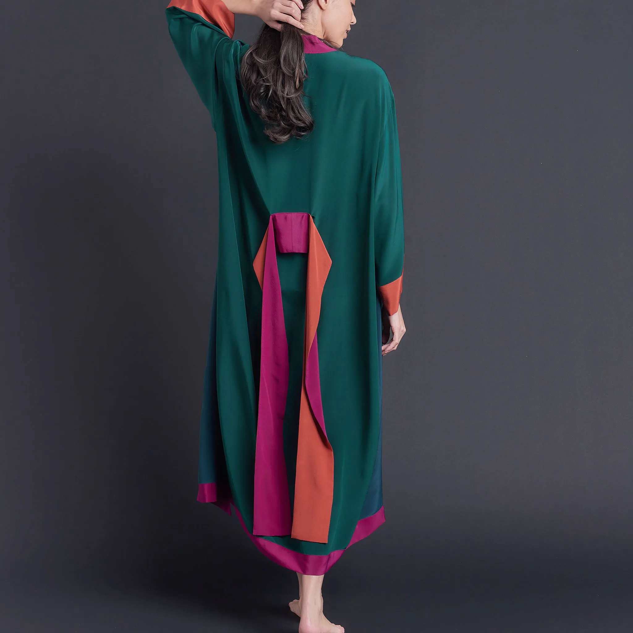 Asteria Kimono Robe in Silk Crepe De Chine Colorblock Tourmaline