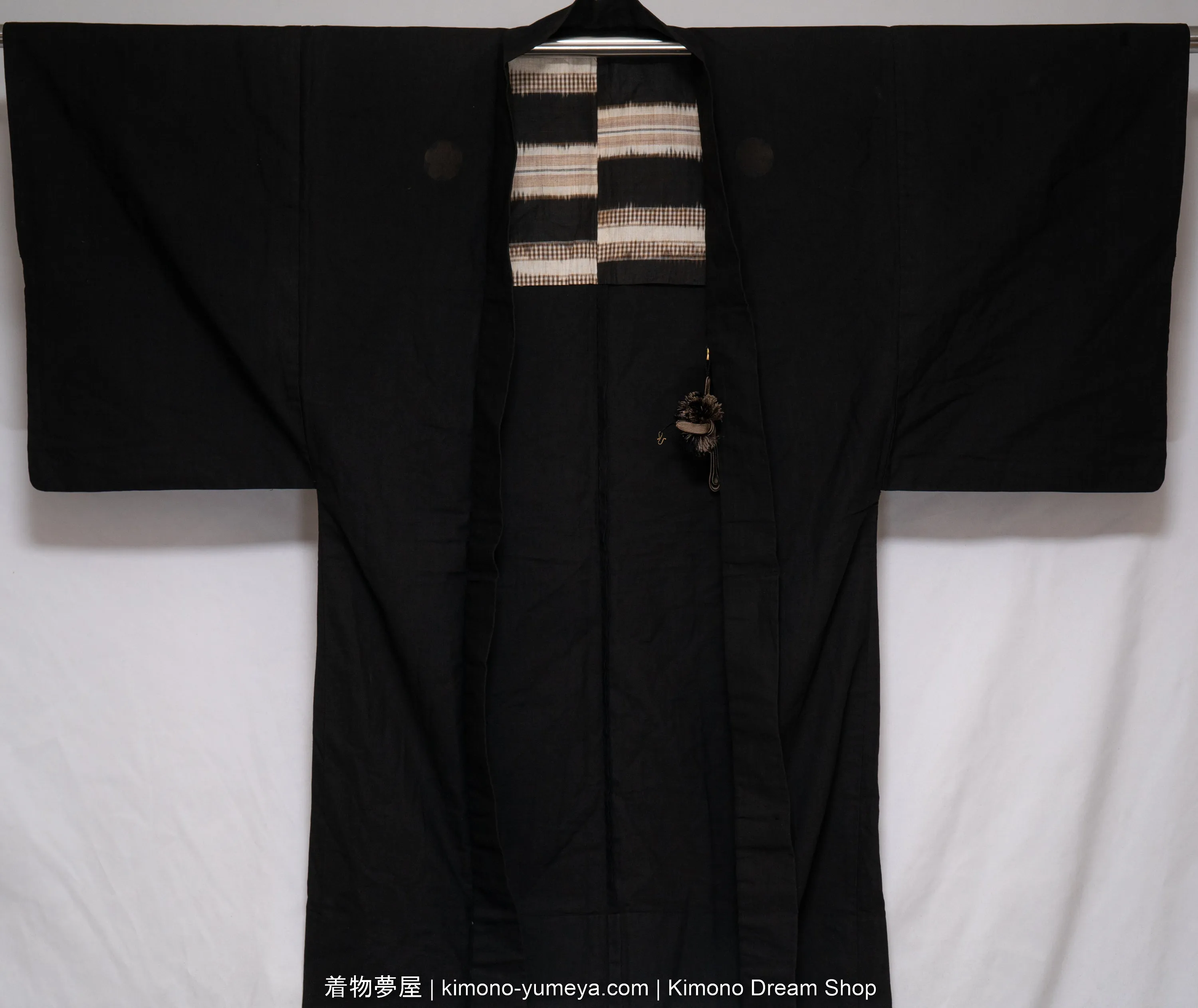 Black Kamon Men's Haori - Antique Silk Mitsumon Kimono Jacket for Male - Retro Formal Japanese Clothing