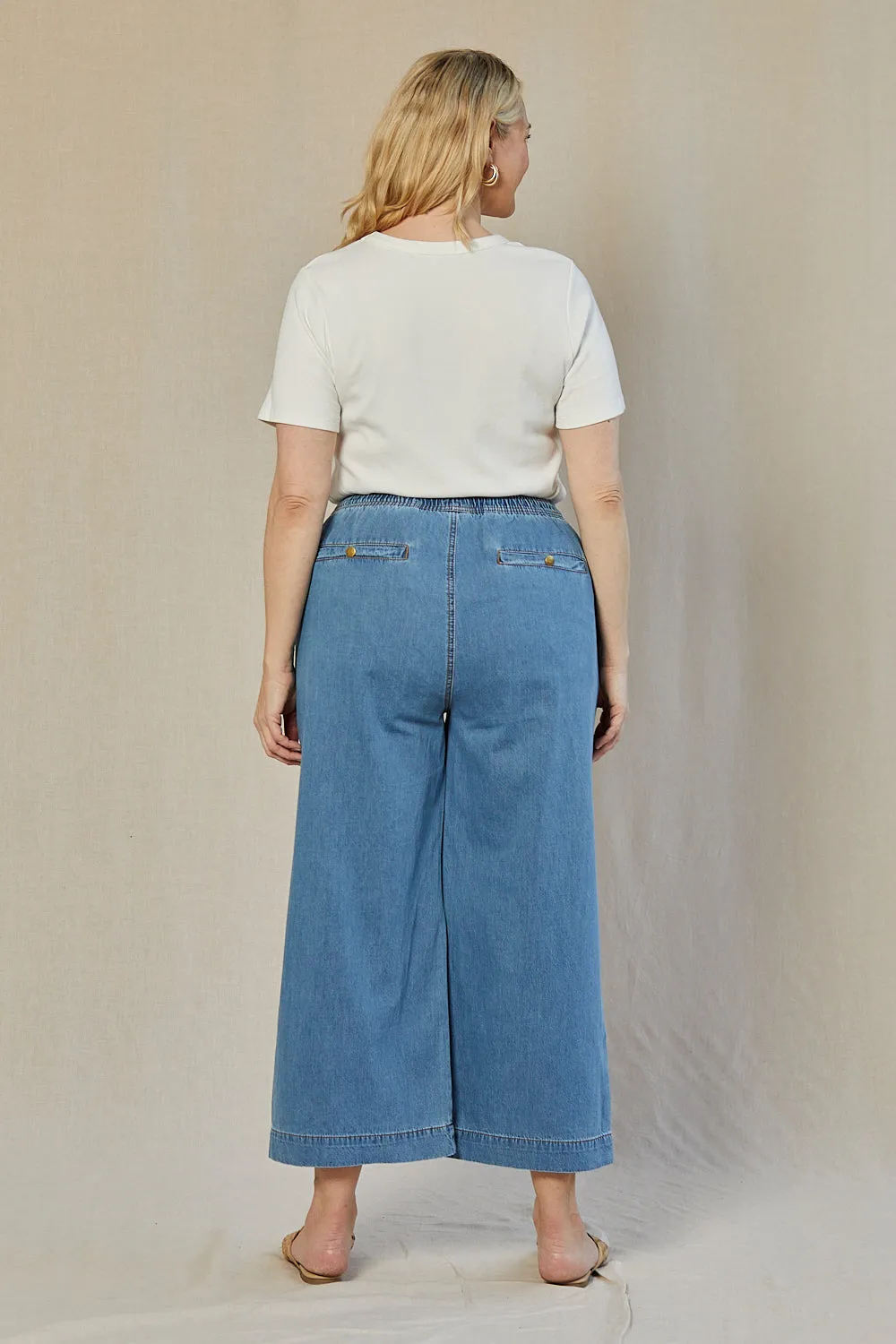 Breezy Petite Length Relaxed Chambray Pant in Light Wash