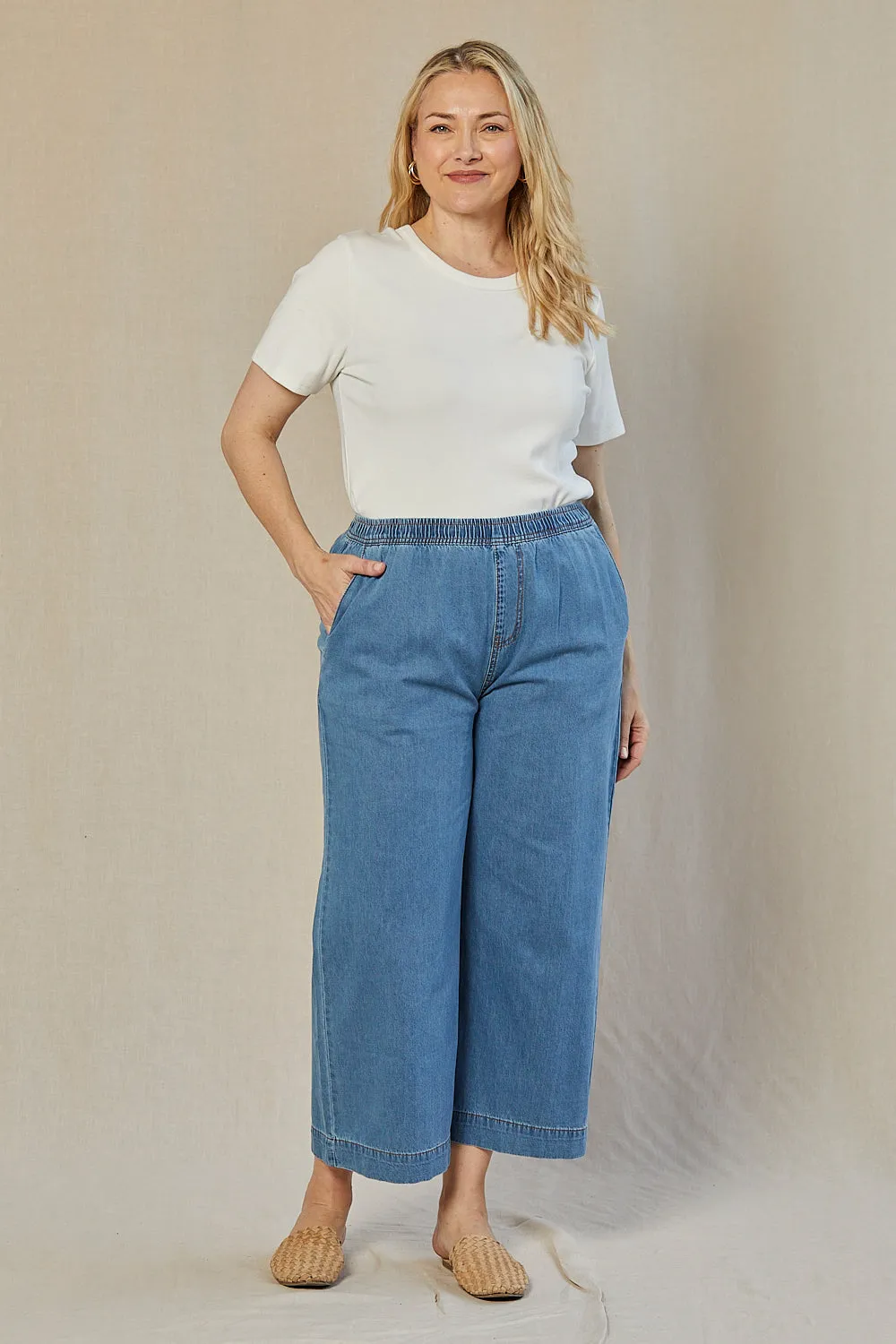 Breezy Petite Length Relaxed Chambray Pant in Light Wash