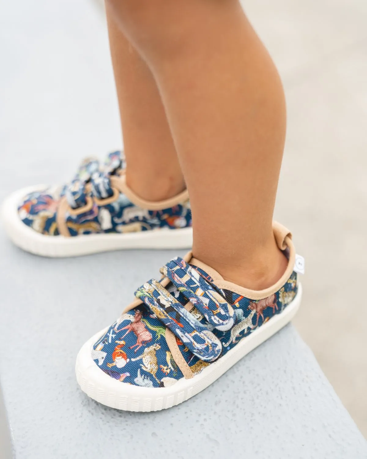 Liberty Ben Canvas - Zoo Navy