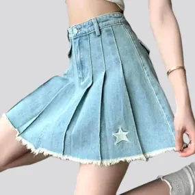 Light-wash women's denim skort