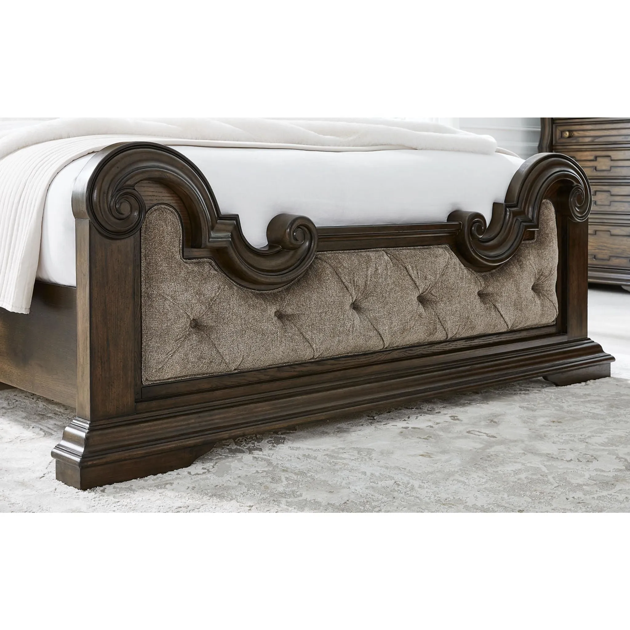 Maylee Panel Bed