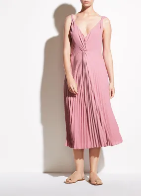 Pleated Twist Front Dress in Baies