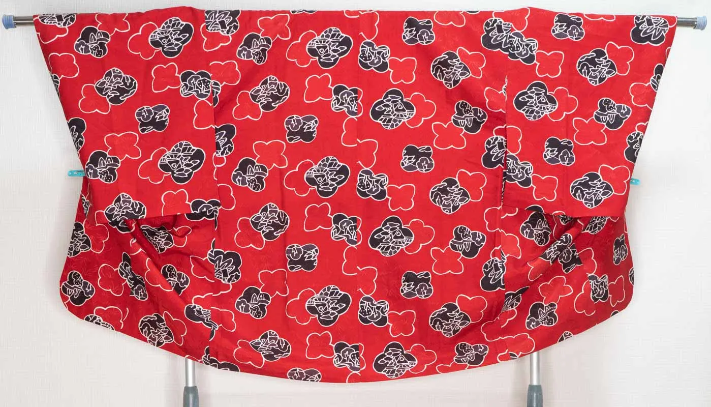 Polyester Haori - Red with Black and White Nature & Floral Flower Patterns - Excellent Condition