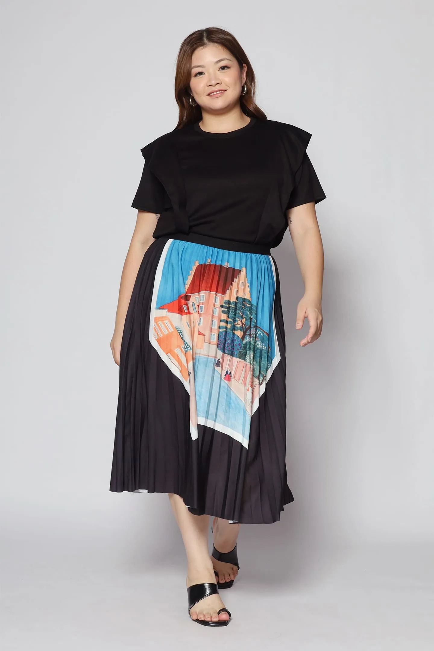 Quaint Building Pleated Skirt