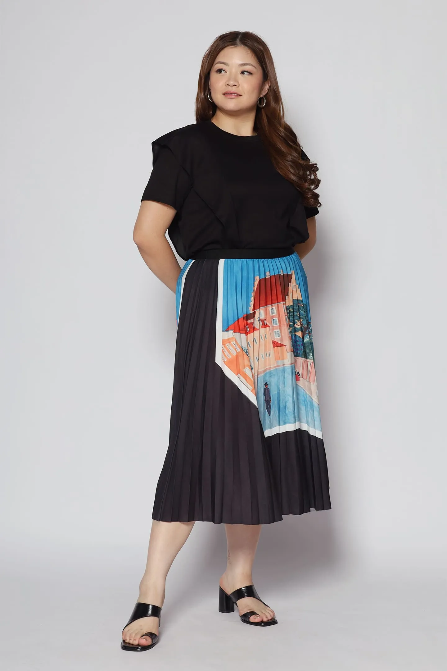 Quaint Building Pleated Skirt