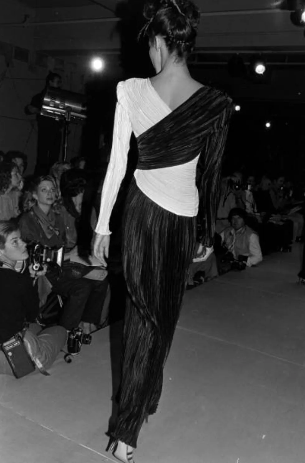 Spring 1980 Mary McFadden Black & Ivory Cross Over Plunge Front & Back Pleated Dress