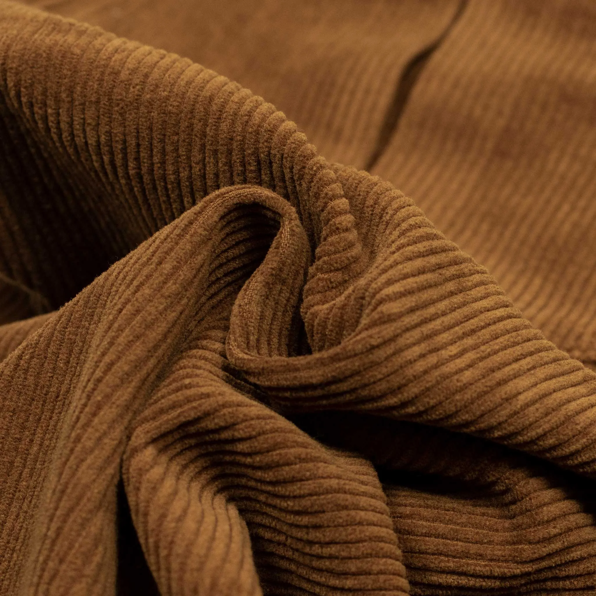 Submarine trousers in chestnut 8-wale corduroy