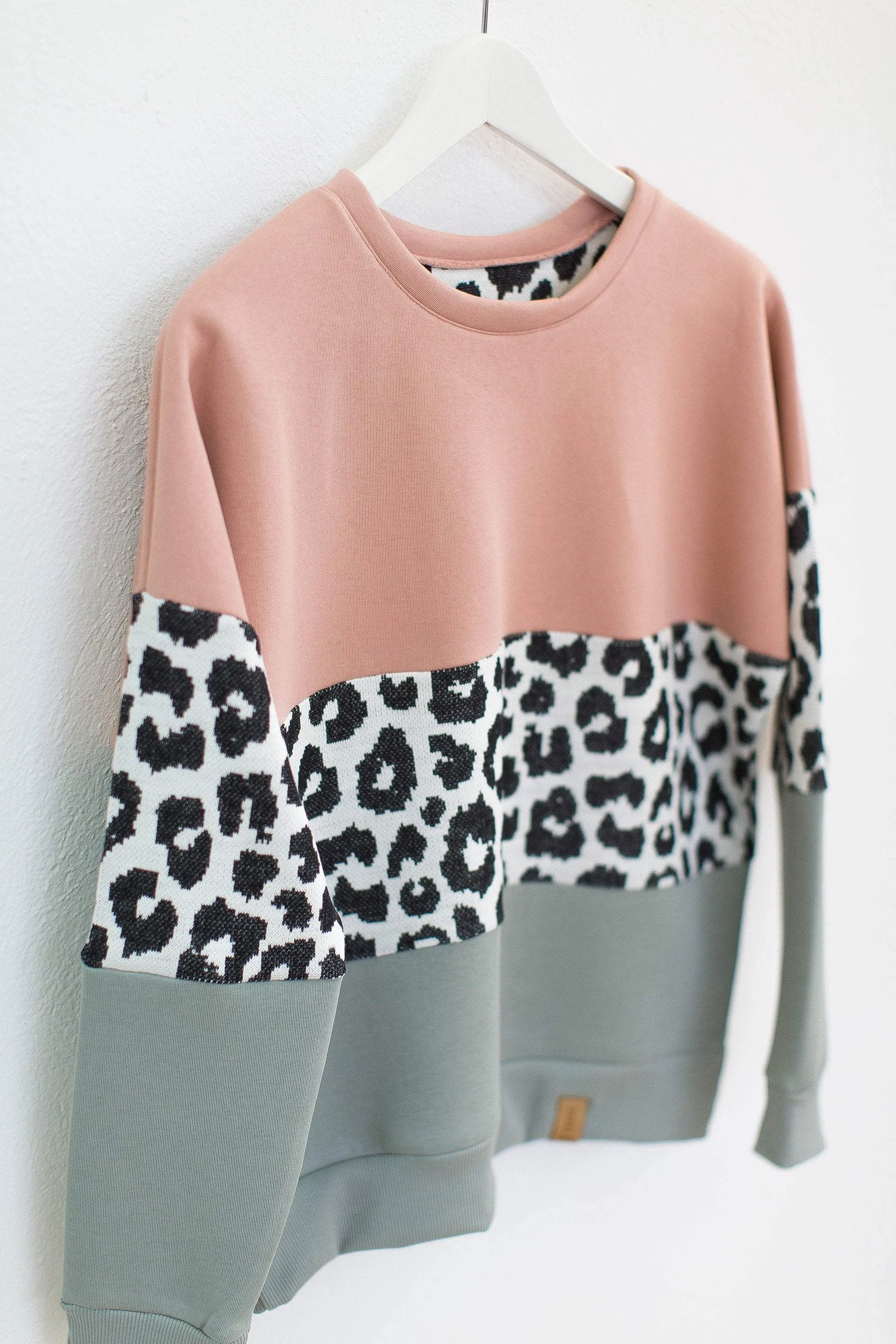 Sweater Mia Leo in Pink & Mint