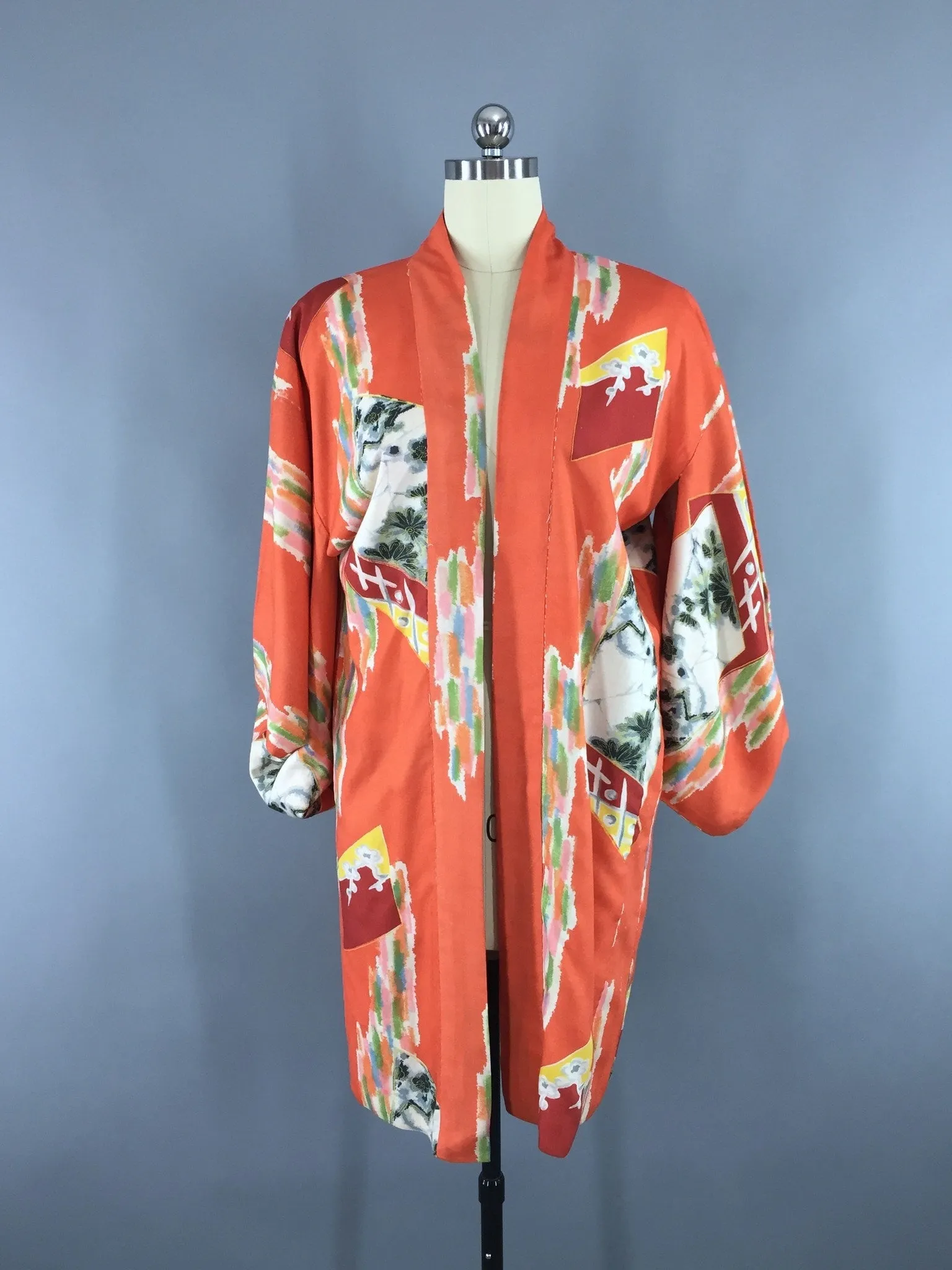 Vintage 1940s Vintage Haori Kimono Jacket / Orange Abstract Print